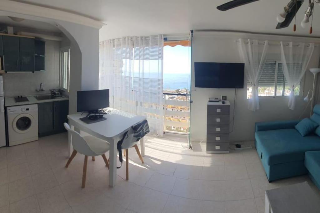 Apartamento Con Terraza A Pie De Playa Benalmádena Buitenkant foto